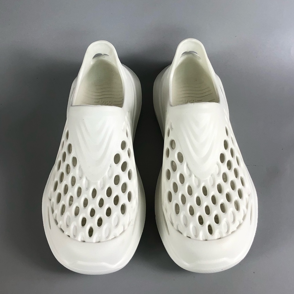 Rugged Shark White Slip-On Foam Clog with Perforations Size 4
